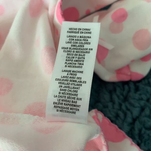 Pretty Pink/White Polka Dot 6M Onesie with Cap - Picture 8 of 9